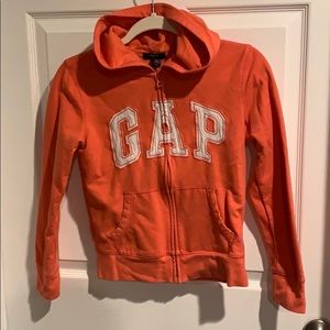 Beautiful coral color, perfect for spring time